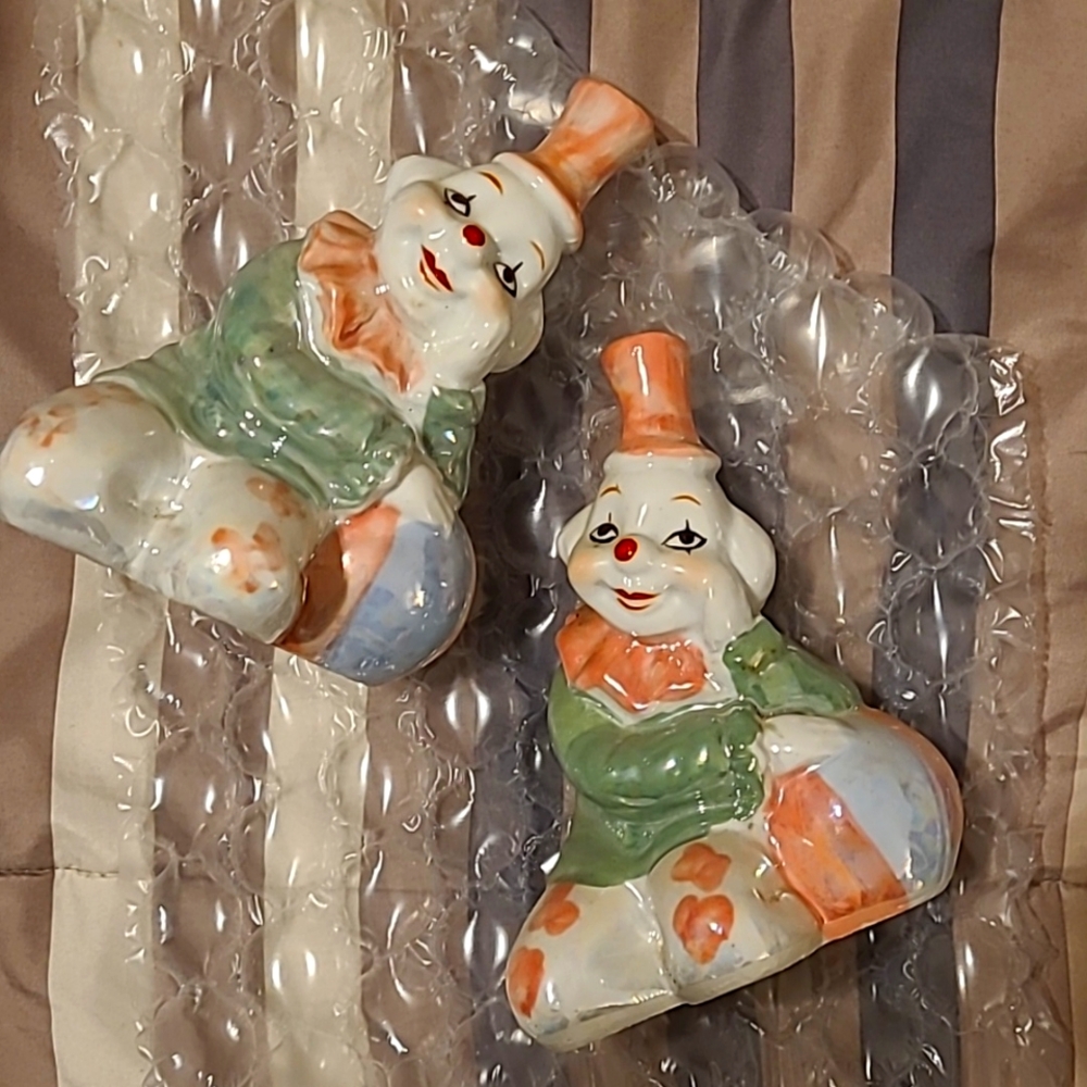 Ceramic clowns